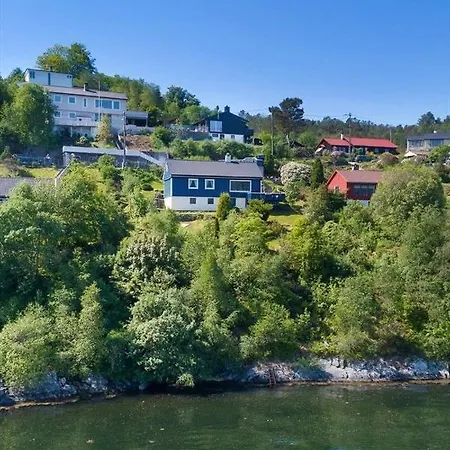 Sunrise Terrace Apartment *